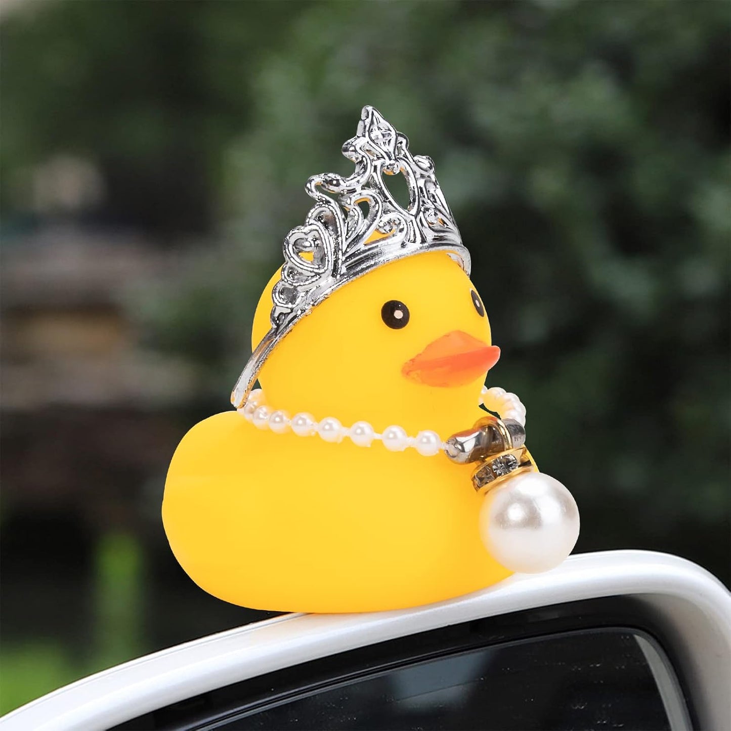 Car Duck Rubber Duck Car Ornaments Car Dashboard Decorations with Mini Crown and Necklace, C-Male Crown