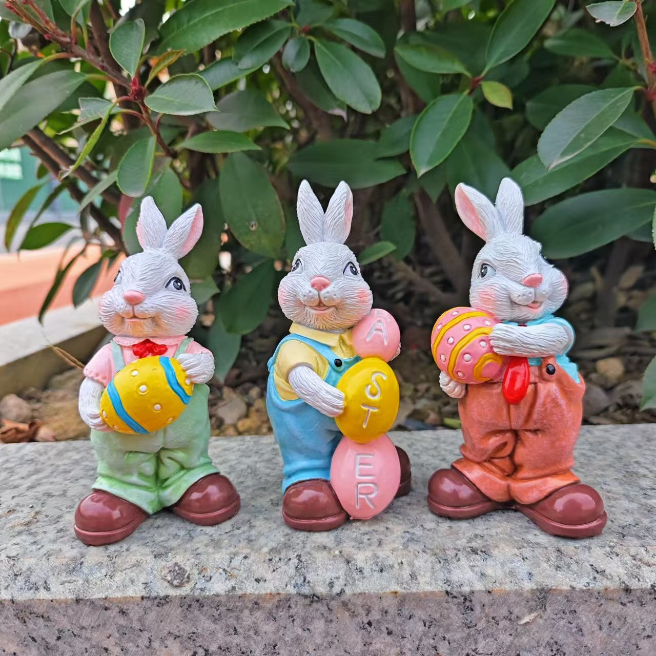 Easter- Cartoon Rabbit Holding Egg Resin Ornament for Home & Garden