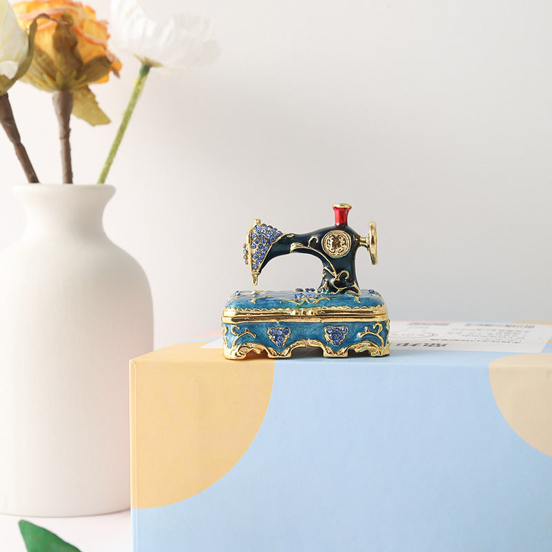 Enamel Jewelry Trinket Box – Creative Metal Gift for Rings & Keepsakes
