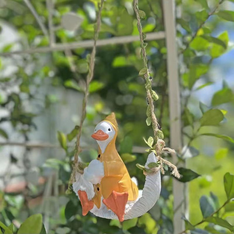 Charming Duck Swing Hanging Decor, Rustic Animal Ornament for Garden