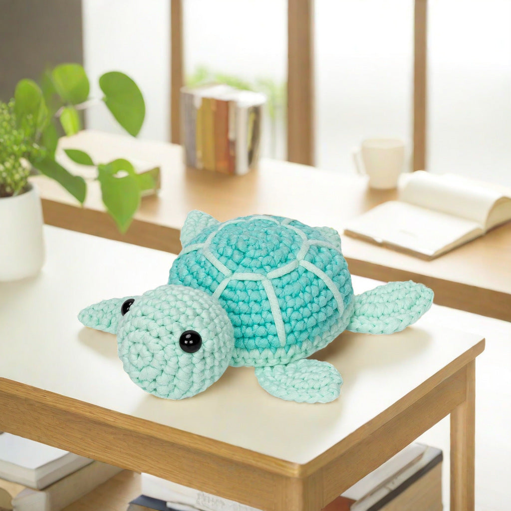 Wool hand-woven small animal doll DIY handmade crochet wool bag material package