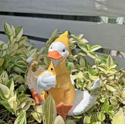 Charming Duck Swing Hanging Decor, Rustic Animal Ornament for Garden