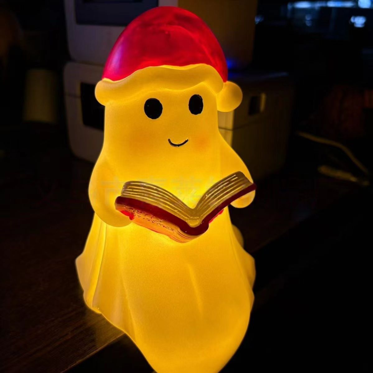 Healing Ghost Reading Lamp - Resin Craftsmanship Guards Your Cozy Reading Moments