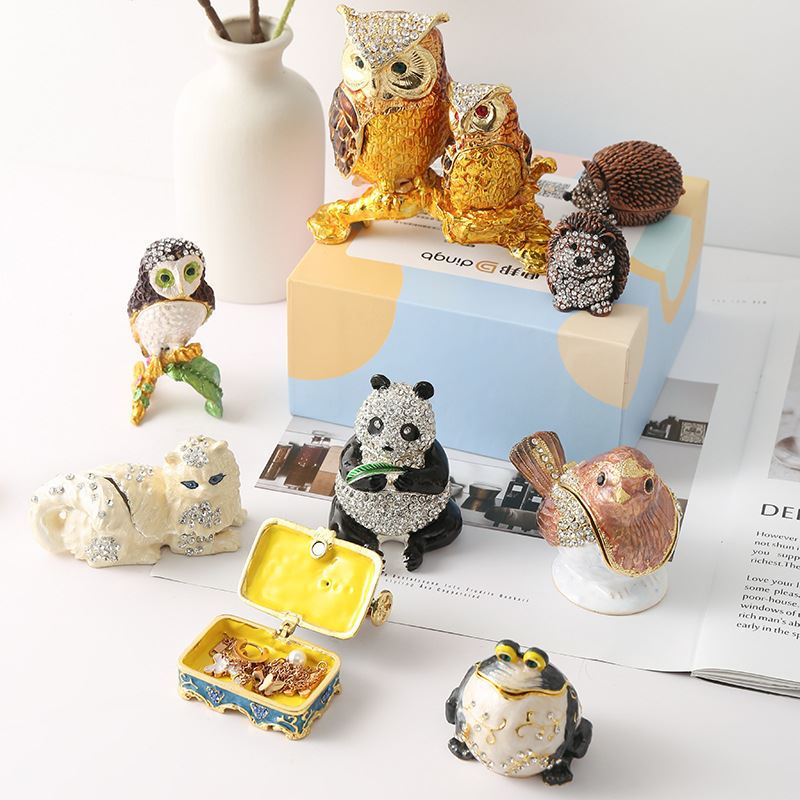 Enamel Jewelry Trinket Box – Creative Metal Gift for Rings & Keepsakes
