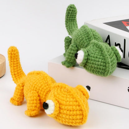 Wool hand-woven small animal doll DIY handmade crochet wool bag material package