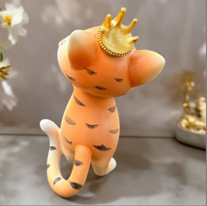 Crown Cat Resin Statue – Cute Praying Cat Garden Decor
