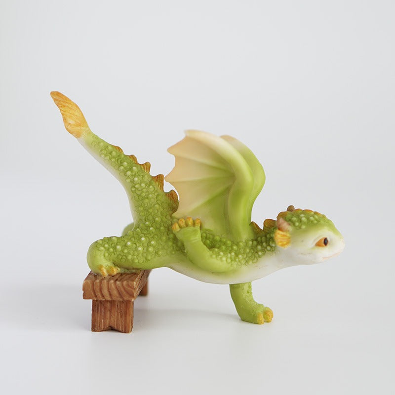 Creative Sports Little Flying Dragon Ornaments - Sports Decoration