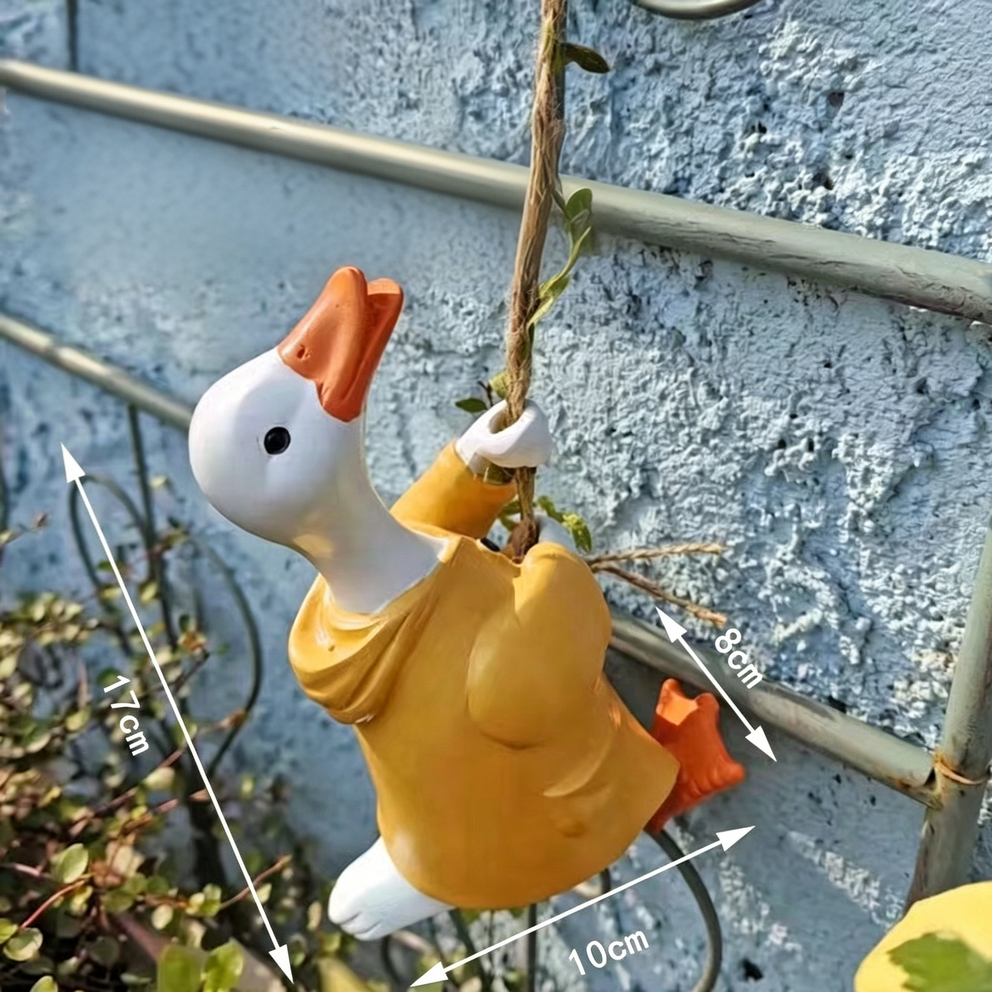 Charming Duck Swing Hanging Decor, Rustic Animal Ornament for Garden